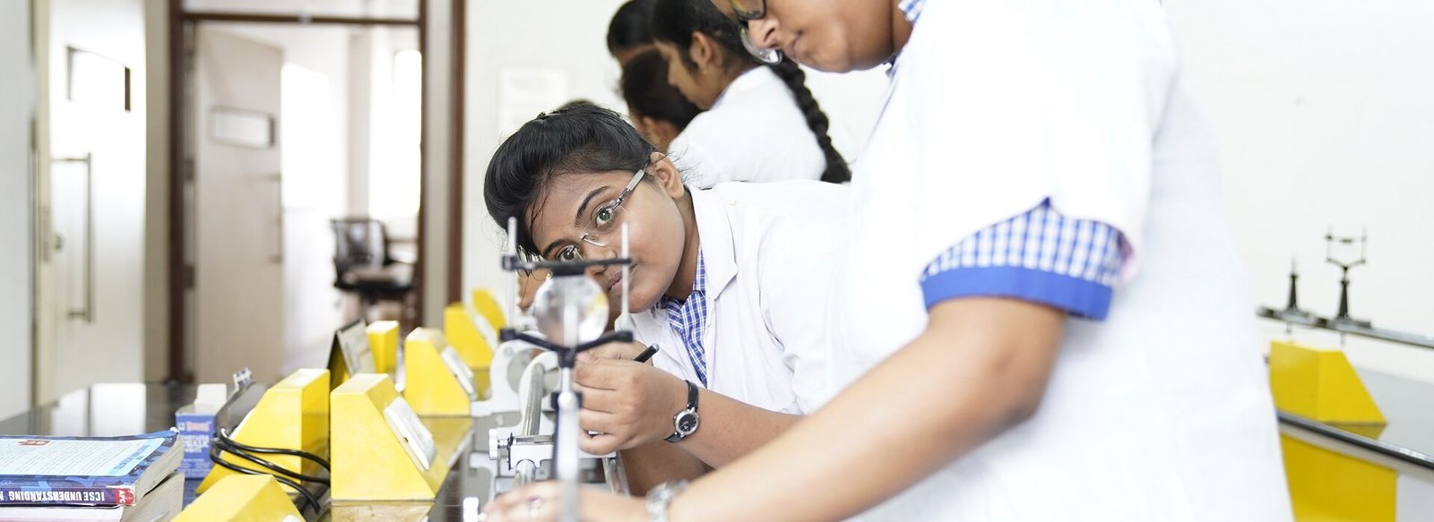 english medium school in south kolkata